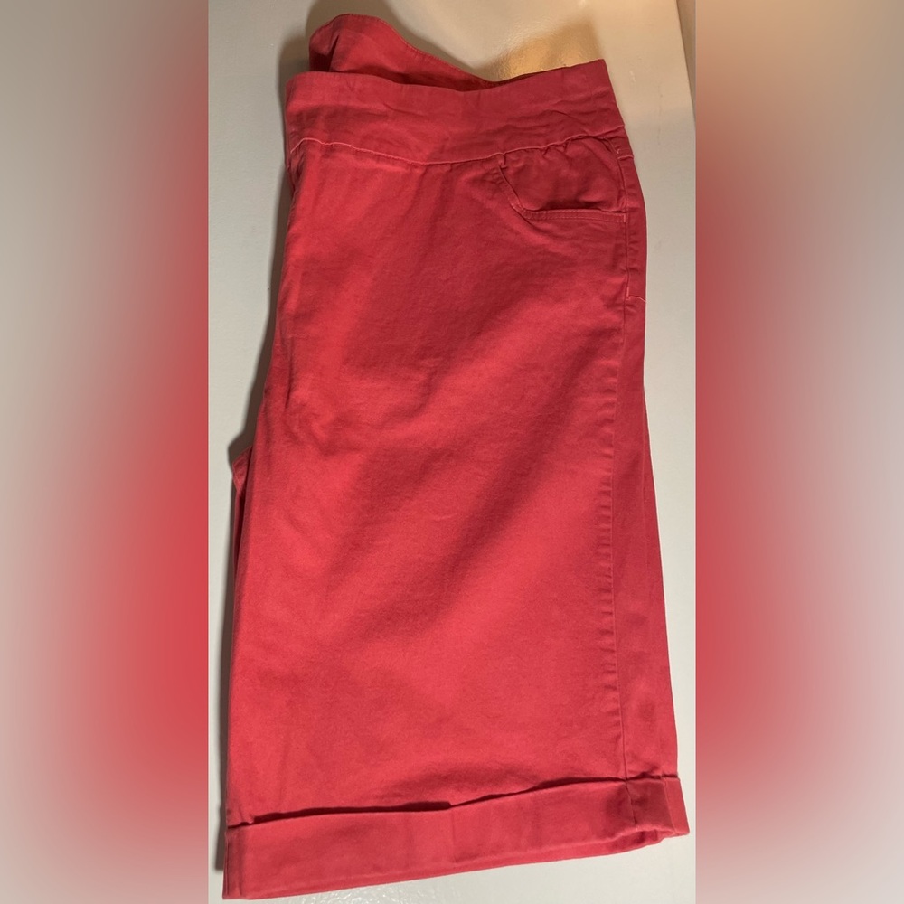 Women Within Bermuda Shorts - Picture 5 of 7